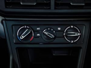 Volkswagen Polo sedan 1.6 manual - Image 19