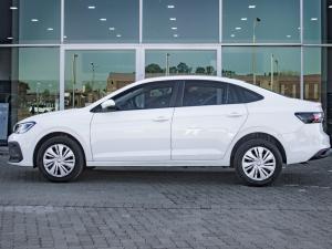 Volkswagen Polo sedan 1.6 manual - Image 5