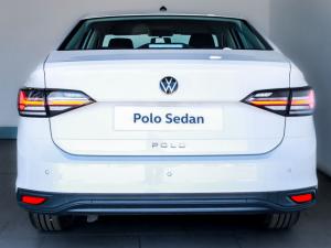 Volkswagen Polo sedan 1.6 manual - Image 6