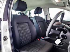 Volkswagen Polo Vivo hatch 1.4 - Image 15