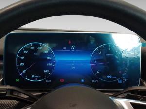 Mercedes-Benz C-Class C220d Avantgarde - Image 13