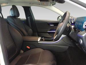 Mercedes-Benz C-Class C220d Avantgarde - Image 14
