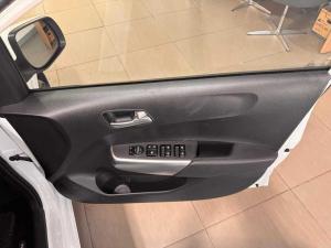 Kia Picanto 1.0 LX RunnerP/V - Image 19