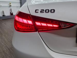 Mercedes-Benz C-Class C200 Avantgarde - Image 14
