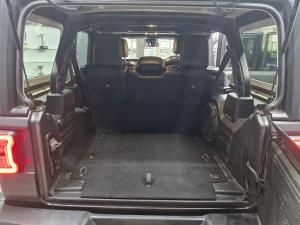 Jeep Wrangler Unlimited 3.6 Rubicon - Image 11