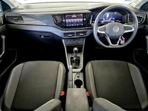 Volkswagen Polo hatch 1.0TSI Life auto - Image 13