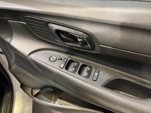 Hyundai i20 1.2 Motion - Image 17