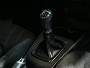 Suzuki Baleno 1.5 GL manual - Image 12