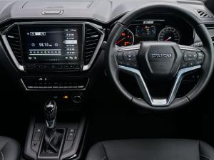 Isuzu D-Max 3.0TD double cab V-Cross 4x4 - Image 11