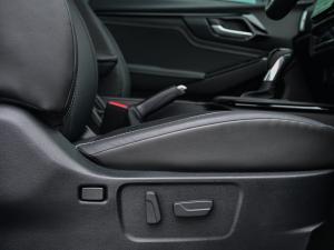 Isuzu D-Max 3.0TD double cab V-Cross 4x4 - Image 14