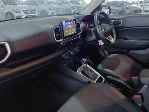 Hyundai Venue 1.0T Fluid auto - Image 9