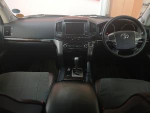 Toyota Land Cruiser 200 4.5D-4D VX 60th Anniversary - Image 6