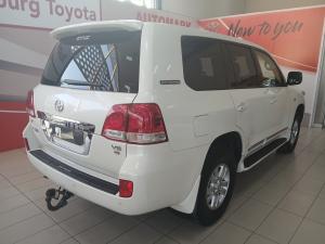 Toyota Land Cruiser 200 4.5D-4D VX 60th Anniversary - Image 2