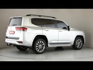Toyota Land Cruiser 300 3.3D ZX - Image 2