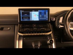 Toyota Land Cruiser 300 3.3D GR-Sport - Image 24