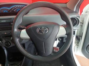 Toyota Etios hatch 1.5 Sprint - Image 8
