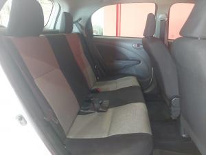 Toyota Etios hatch 1.5 Sprint - Image 11