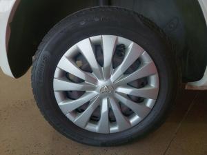 Toyota Etios hatch 1.5 Sprint - Image 13