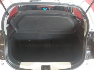 Toyota Vitz 1.0 XR manual - Image 12