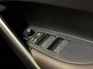 Toyota Corolla Cross 1.8 HEV XR - Image 19