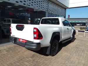 Toyota Hilux 2.8GD-6 Xtra cab Legend auto - Image 2