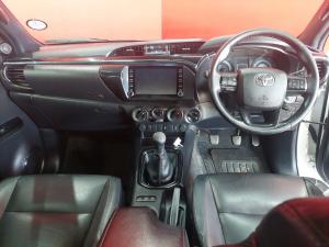 Toyota Hilux 2.8GD-6 Xtra cab 4x4 Legend 50 - Image 6