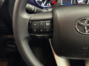Toyota Hilux 2.4GD-6 double cab 4x4 Raider auto - Image 9