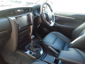 Toyota Fortuner 2.4GD-6 manual - Image 7