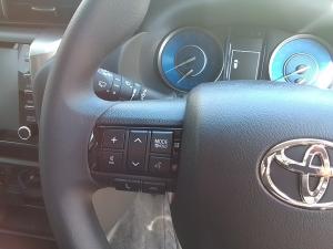 Toyota Fortuner 2.4GD-6 manual - Image 9