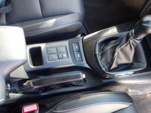 Toyota Fortuner 2.4GD-6 manual - Image 11