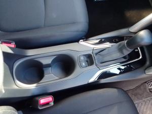 Toyota Corolla Cross 1.8 Xi - Image 11