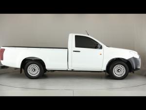 Isuzu D-Max Gen 6 250c single cab - Image 6