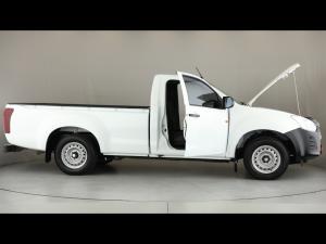 Isuzu D-Max Gen 6 250c single cab - Image 21