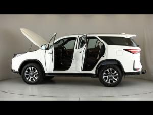 Toyota Fortuner 2.8GD-6 48V - Image 11