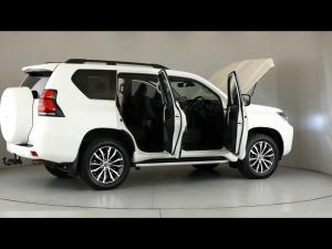 Toyota Land Cruiser Prado 2.8GD VX-L - Image 16
