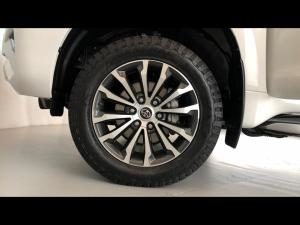 Toyota Land Cruiser Prado 2.8GD VX-L - Image 19
