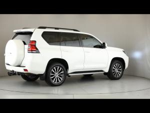 Toyota Land Cruiser Prado 2.8GD VX-L - Image 2
