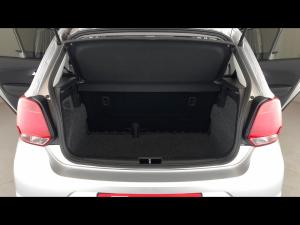 Volkswagen Polo Vivo hatch 1.6 Comfortline auto - Image 18