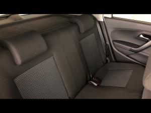 Volkswagen Polo Vivo hatch 1.6 Comfortline auto - Image 20