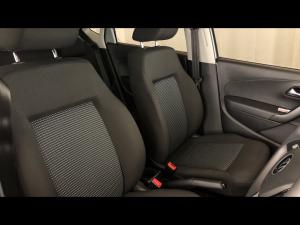 Volkswagen Polo Vivo hatch 1.6 Comfortline auto - Image 31