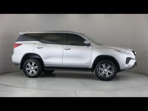 Toyota Fortuner 2.4GD-6 auto - Image 3