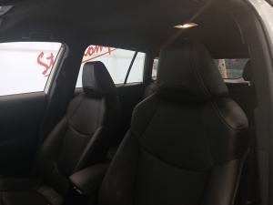 Toyota Corolla Cross 1.8 Hybrid XS - Image 20