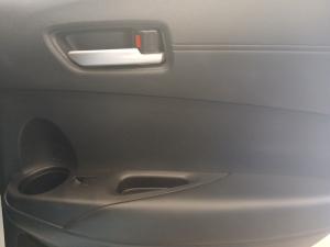 Toyota Corolla Cross 1.8 Hybrid XS - Image 25