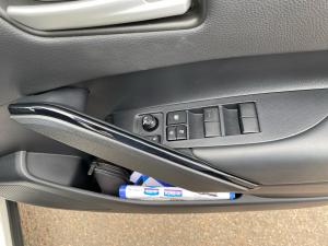 Toyota Corolla Cross 1.8 Hybrid GR-Sport - Image 17