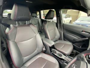 Toyota Corolla Cross 1.8 Hybrid GR-Sport - Image 32
