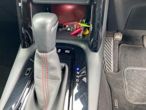 Toyota Corolla Cross 1.8 Hybrid GR-Sport - Image 37