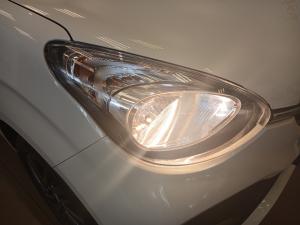 Toyota Vitz 1.0 XR auto - Image 19