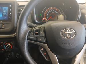 Toyota Vitz 1.0 XR auto - Image 9
