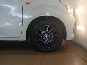 Toyota Vitz 1.0 XR auto - Image 17