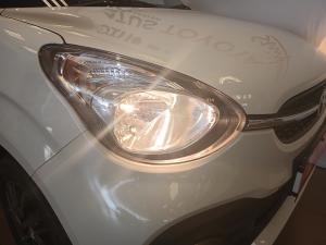 Toyota Vitz 1.0 XR auto - Image 19